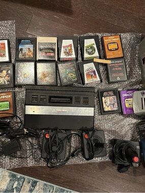 Atari 2600 System Bundle Lot w/ Console, 21 Games, Joysticks,